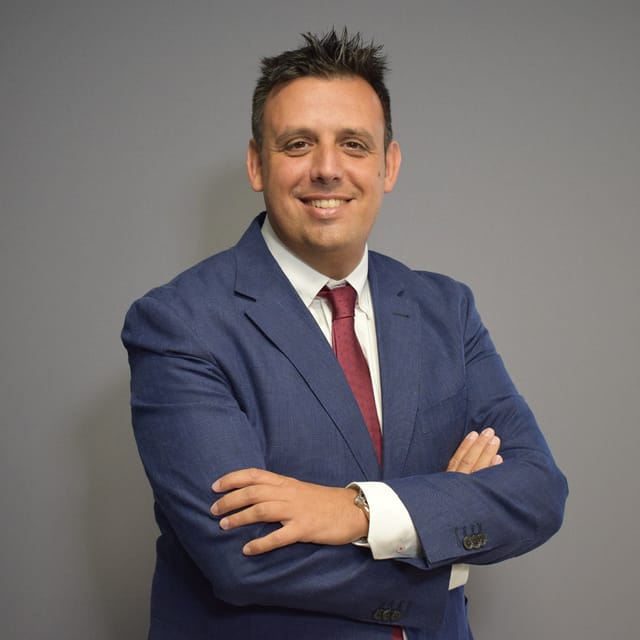 Eduardo Navarro, Director de operaciones